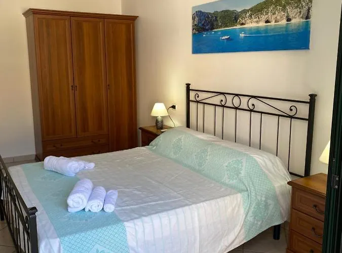 Apartamento In Centro Storico Con Parcheggio Coperto, Musci' *