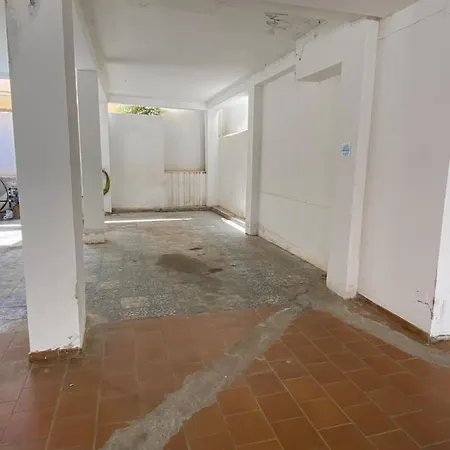 Lejlighed In Centro Storico Con Parcheggio Coperto, Musci' *